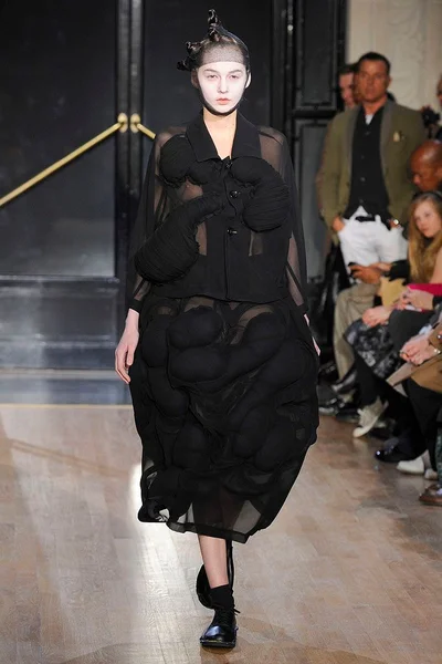 Look 13